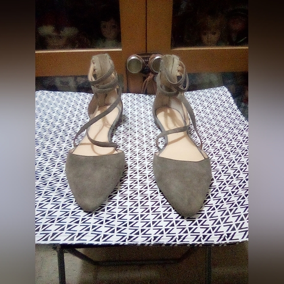 Jessica Simpson Suede Flats - Picture 11 of 16